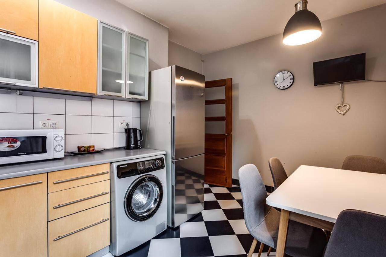 לבוב Apartamenty On Knyazya Romana מראה חיצוני תמונה