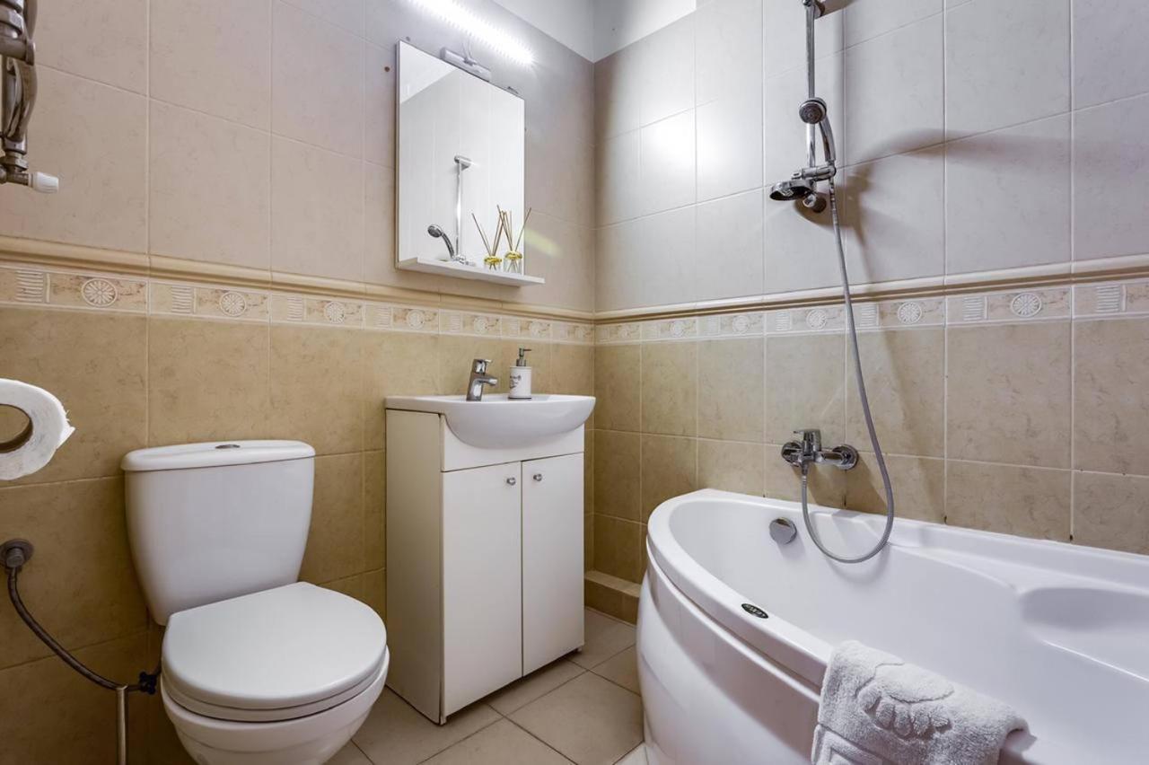 לבוב Apartamenty On Knyazya Romana מראה חיצוני תמונה