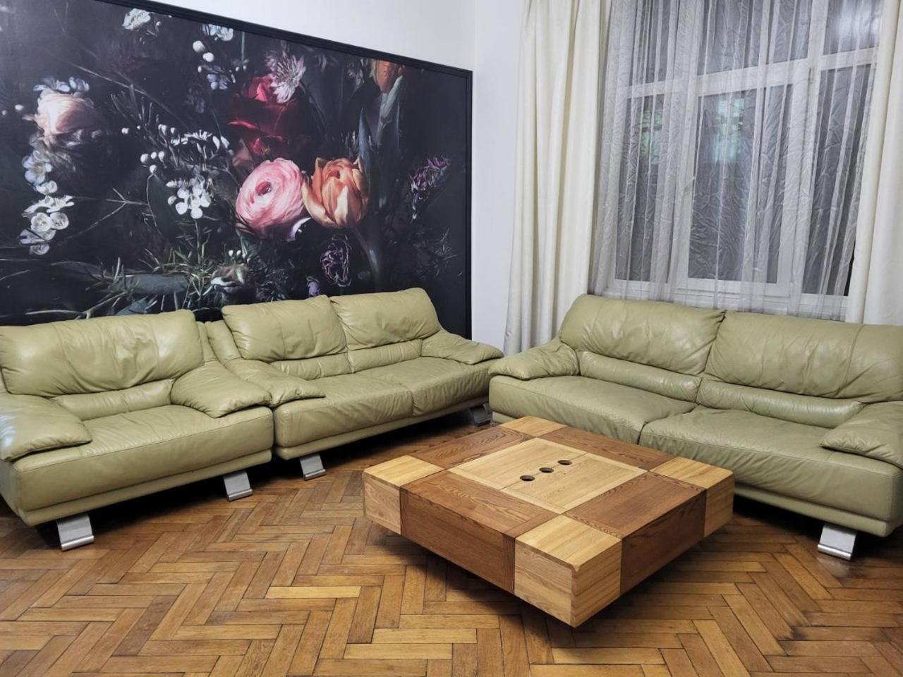 לבוב Apartamenty On Knyazya Romana מראה חיצוני תמונה