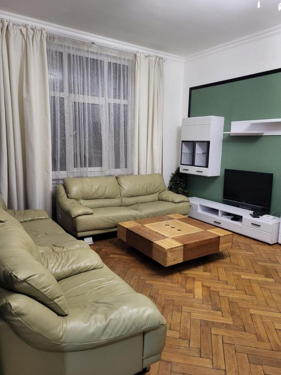 לבוב Apartamenty On Knyazya Romana מראה חיצוני תמונה